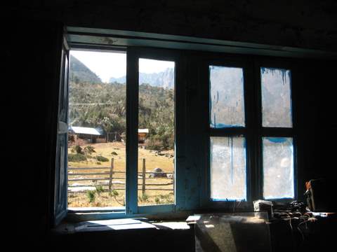 Ghunsa ECED windows